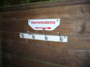 Für Sakkos und Hüte? Für Sakkos und Hüte?